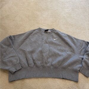Nike Gray Crewneck Sweater Relaxed Fit